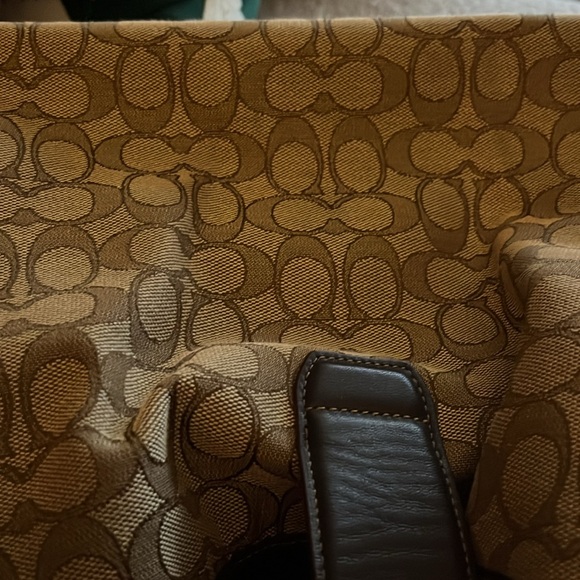 Gorgeous coach handbag - Picture 6 of 9